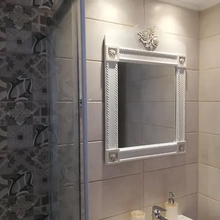 Andromeda Seaside Apartment Vlikhon