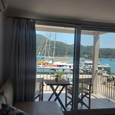 Andromeda Seaside Apartment *